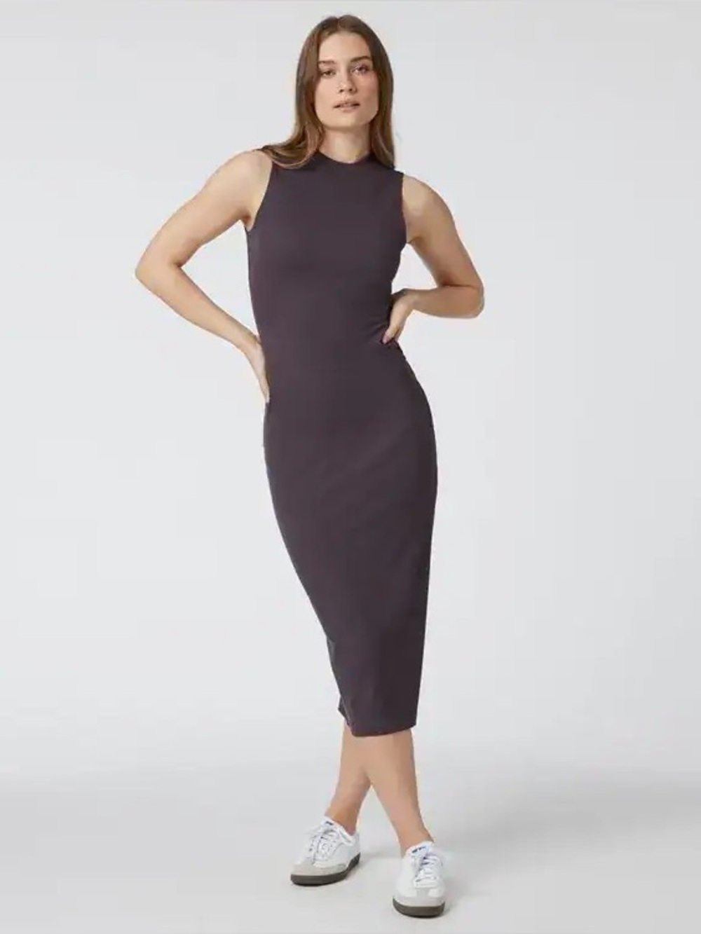Vuori Pose Sands Dress Size Medium NWOT Sangria
